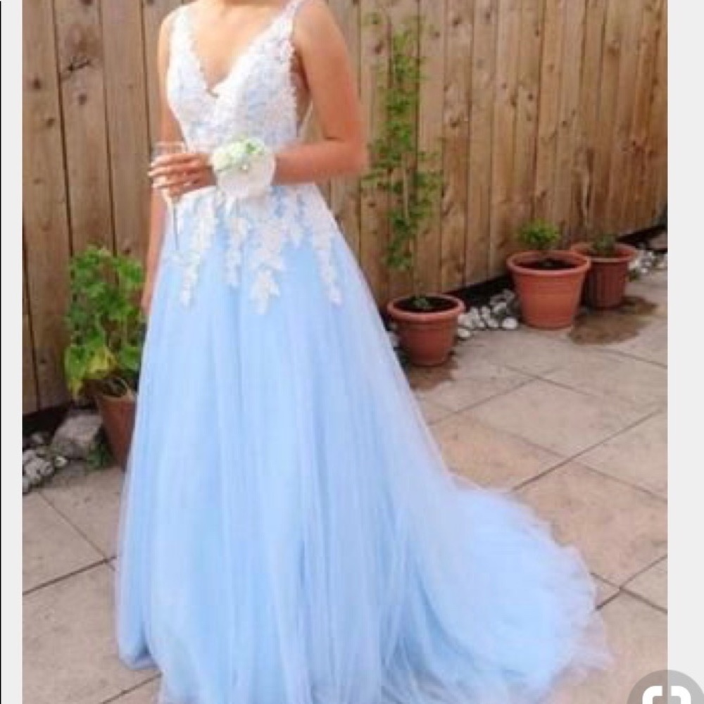 ISO sky blue tuelle prom dress